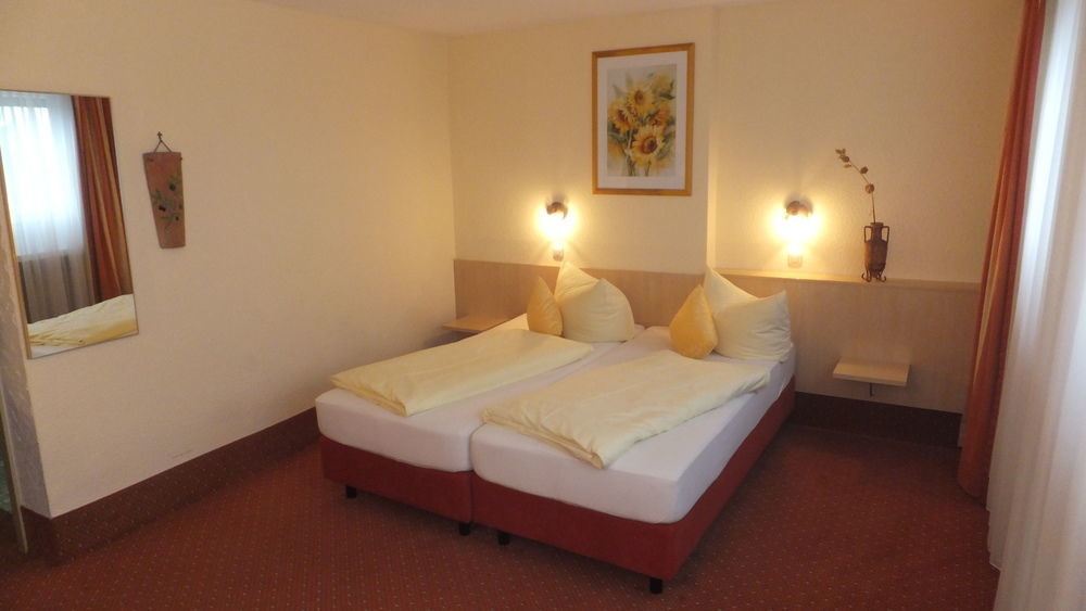 Hotel Restaurant Ruppert Walluf Dış mekan fotoğraf